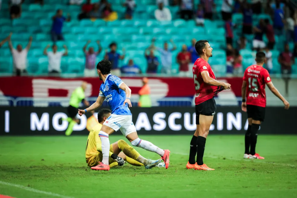 Bahia empata com Athletico na Fonte Nova