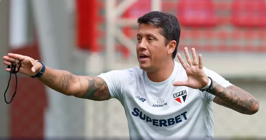 Thiago Carpini é o novo técnico do Vitória
