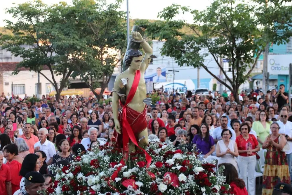 Festejos de São Sebastião reúnem fiéis em Brumado