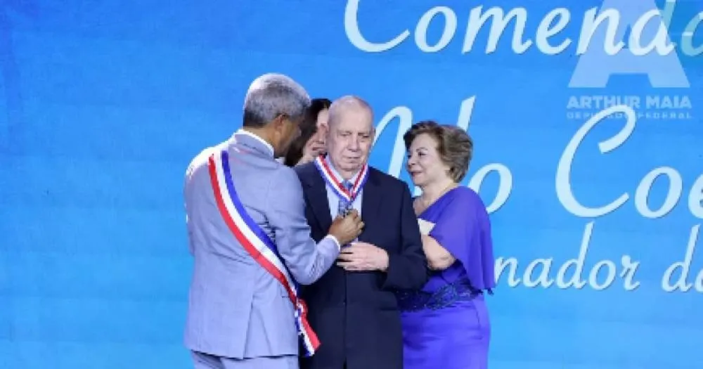 Nilo Coelho é Homenageado com Medalha 2 de Julho pelo Governador Jerônimo Rodrigues