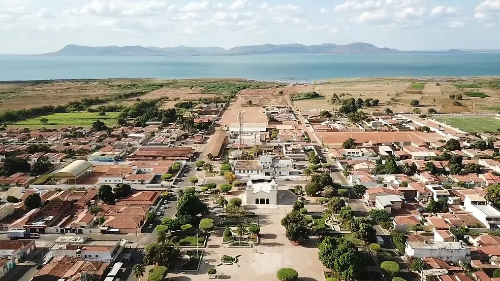 Homem é condenado a 45 anos por matar e ocultar os corpos da mãe e do tio no norte da Bahia