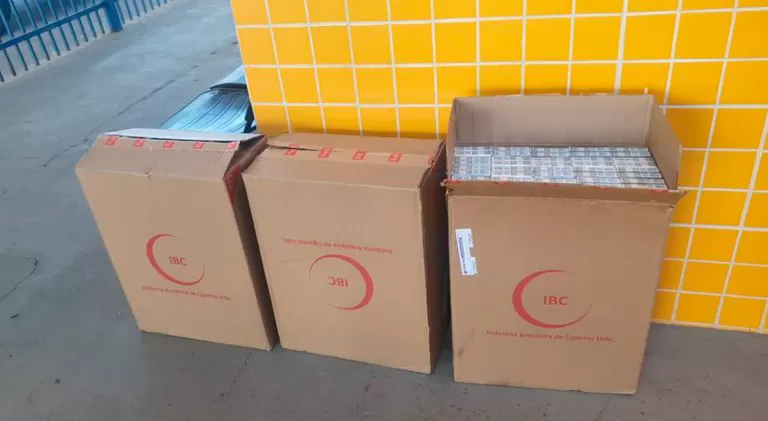 Em Barreiras, PRF apreende 1500 maços de cigarros transportados ilegalmente