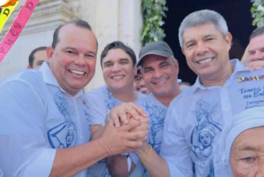 Deputado Vitor Bonfim participa da Lavagem do Bonfim ao lado de autoridades