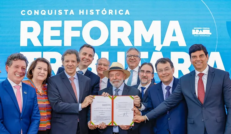 Presidente Lula sanciona Projeto de Lei que regulamenta reforma tributária sobre consumo