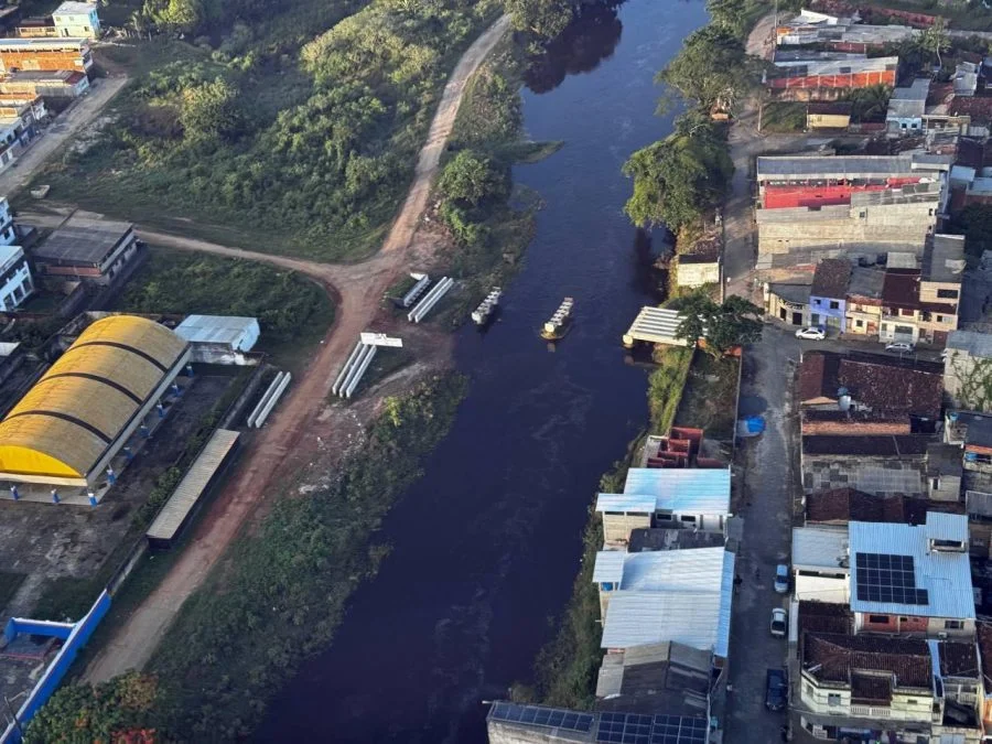 Governador sobrevoa e visita municípios do sul da Bahia afetados pelas chuvas e garante ações de apoio e reestruturação