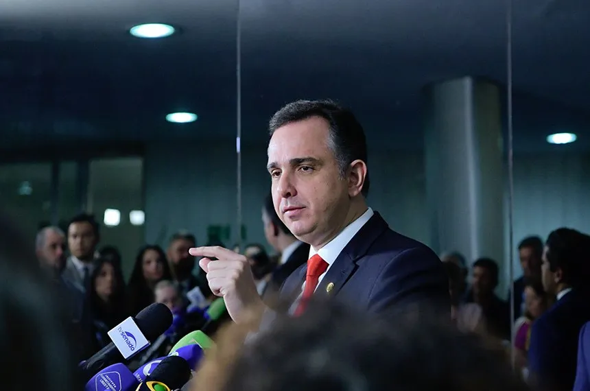 Pacheco apresenta projeto sobre renegociação de dívida estadual
