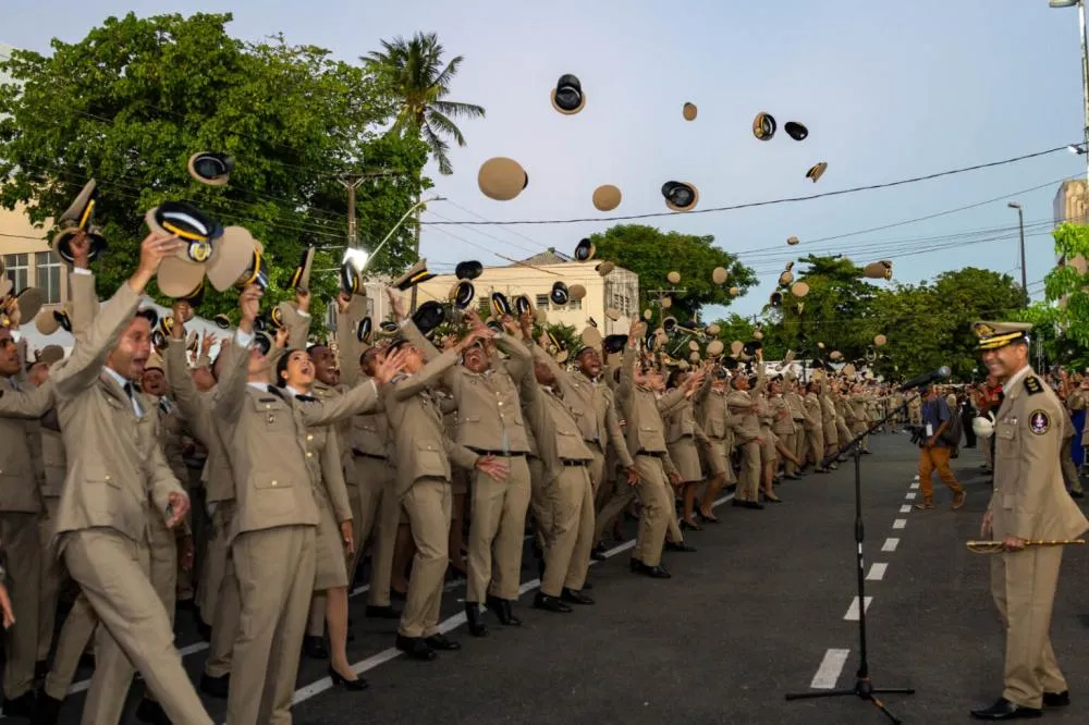 A Bahia ganha 1.643 novos policiais militares