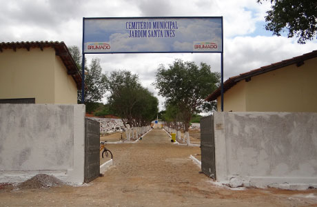 Finados: Prefeitura de Brumado intensifica ações de reestruturação dos cemitérios